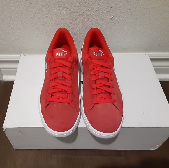 Puma - Picture 2 of 4